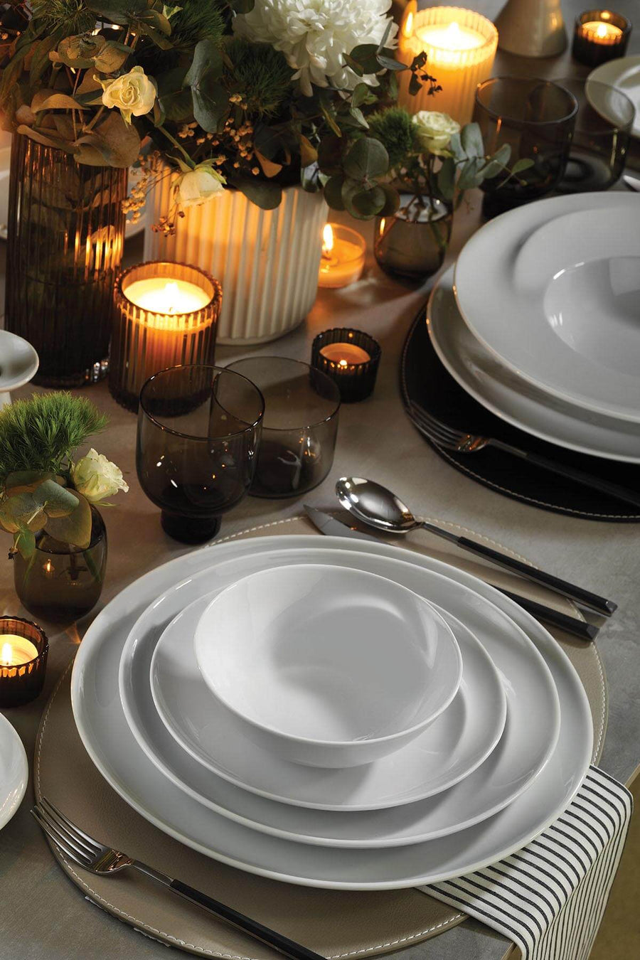 Kütahya Porcelain Ayla 24 Piece Dinnerware Set - Dinnerware
