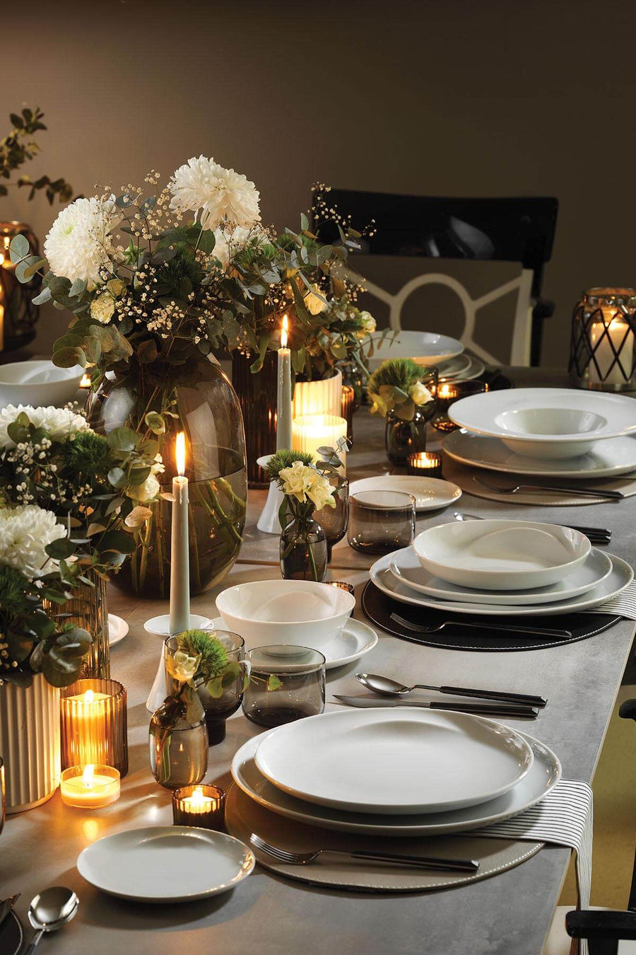 Kütahya Porcelain Ayla 24 Piece Dinnerware Set - Dinnerware