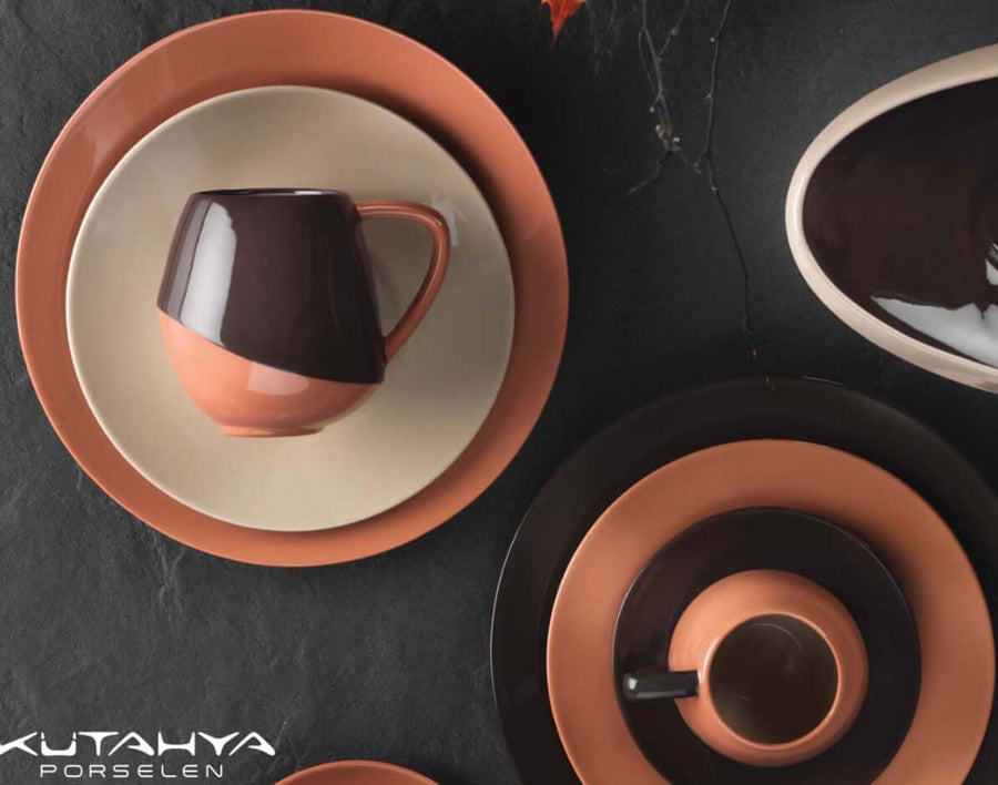 Kütahya Porcelain Aura Collection Tea/Coffee Set for two Black-Red-Beige.