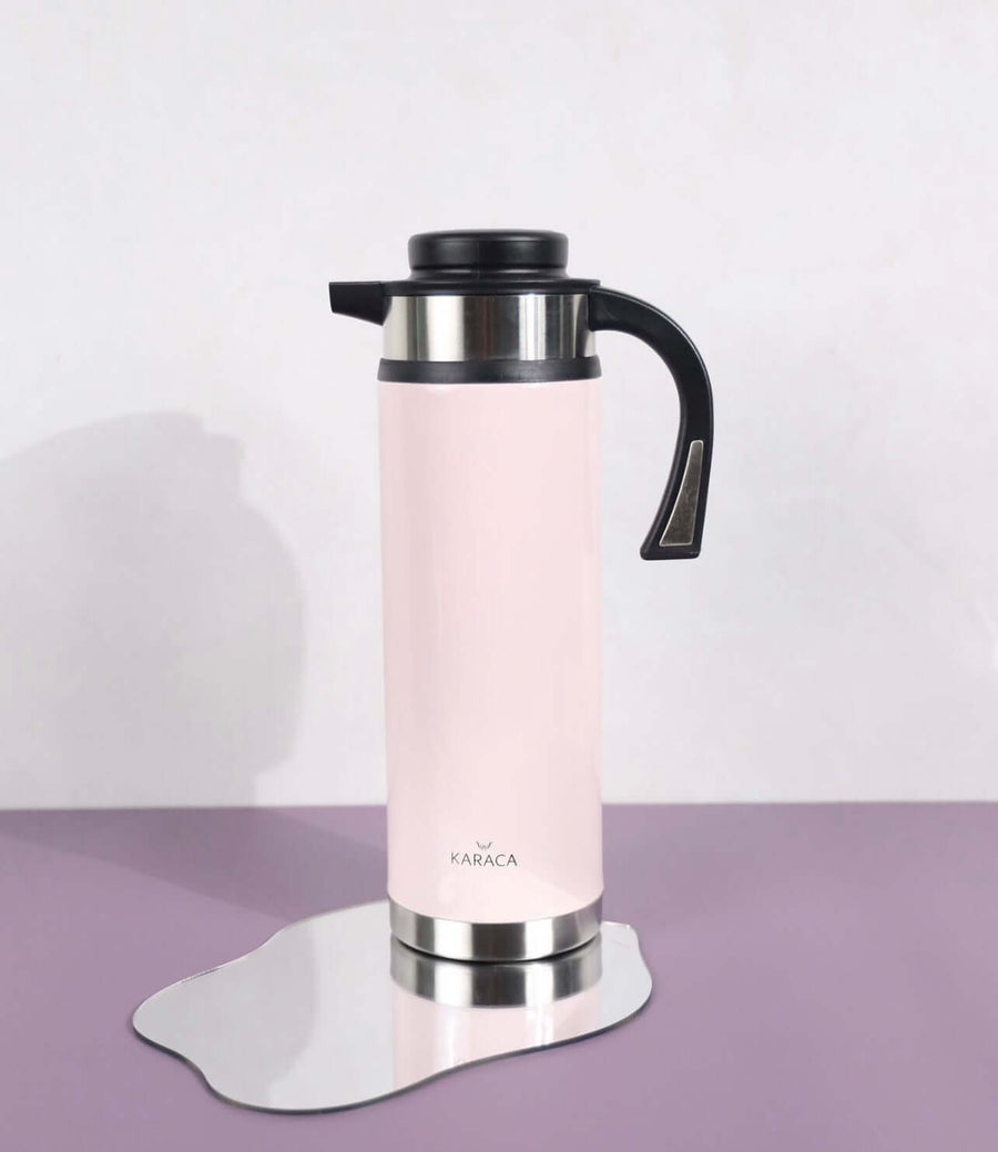 Karaca Homely 1.5Lt thermos: Keep your beverages hot or cold-the-go with this stainless steel thermos featuring vacuum insulation technology. Perfect for commuting, hiking, or any on-the-go adventure!" 