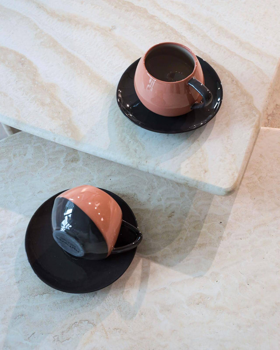 Kütahya Porcelain Aura Collection Tea/Coffee Set for two Black-Red-Beige.