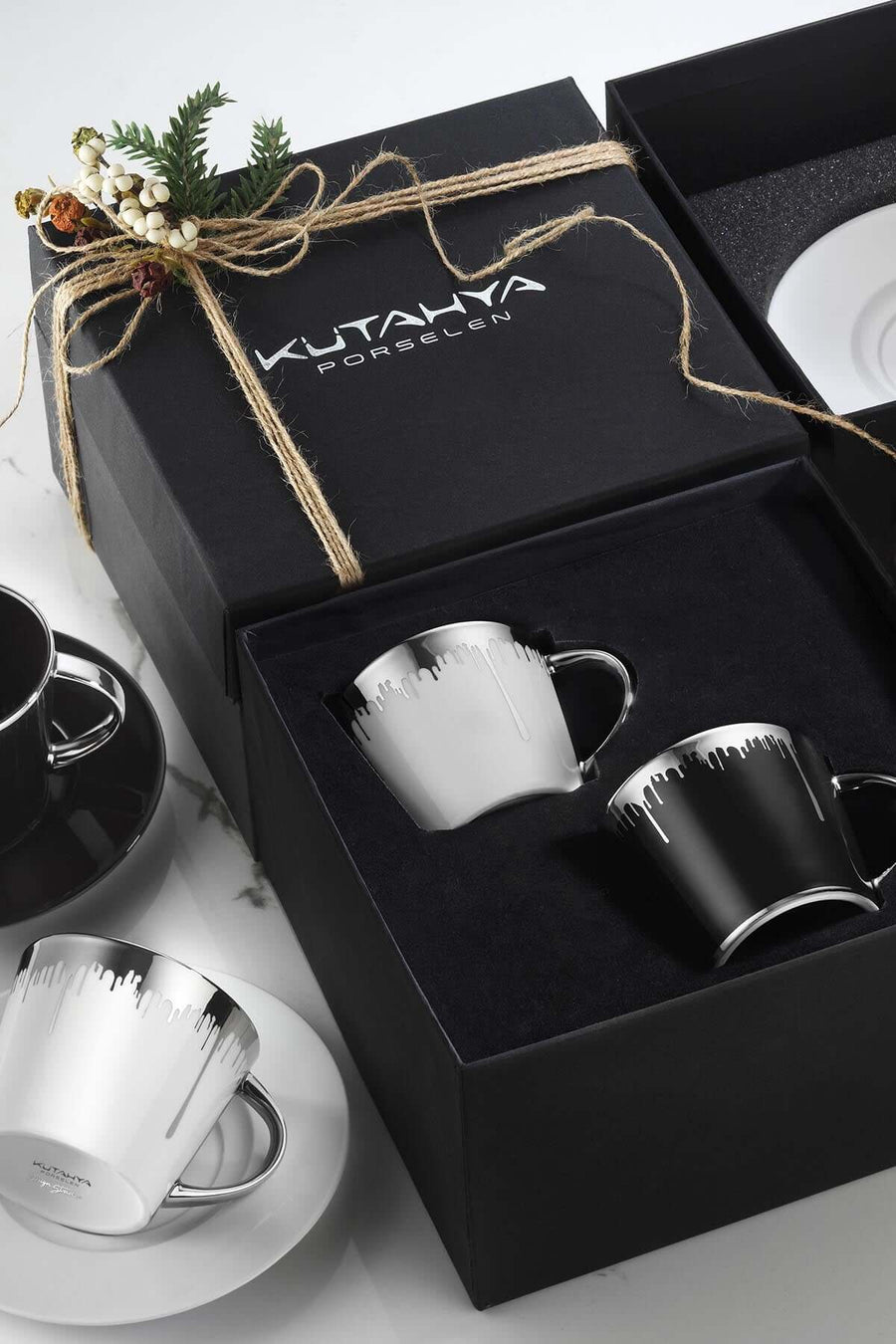 Kütahya Porcelain Toledo Tea Set for 2 GIFT BOXED.